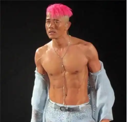 当179cm郑伊健撞上171cm郭富城,网友简直是我见过最想笑的对比
