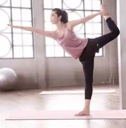 如今44岁李冰冰为什么还有这样的迷人身材,这些图片就是答案
