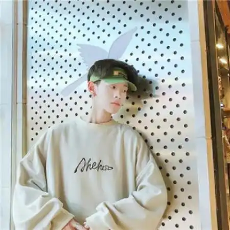 qq头像男生唯美,阳光帅气的男生颜值不错的
