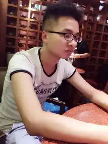 这两张照片哪张好些帅些
