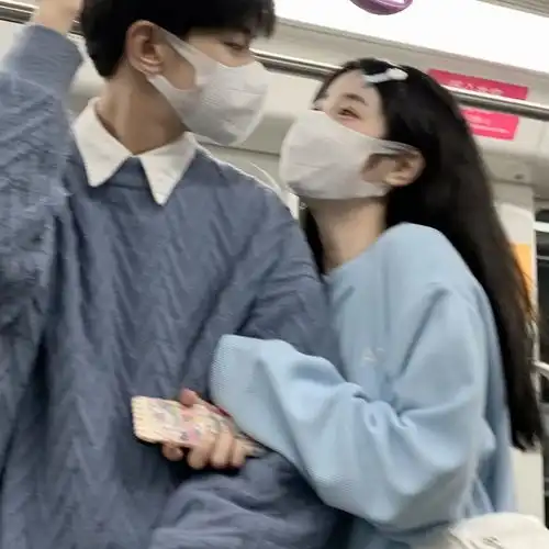 ins神仙情侣头像
