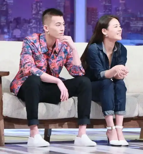 七月刚过,马思纯和欧豪就分手了网友好担心唐嫣和罗晋
