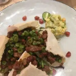myktym麦阗北外滩白玉兰广场店的酱烧牛肉皮塔饼好不好吃用户评价口味怎么样上海美食酱烧牛肉皮塔饼实拍图片大众点评
