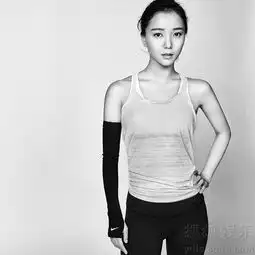 李娜王珞丹出席活动调侃不坚持变大肚子
