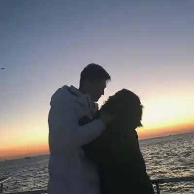 情侣头像吖如果全世界都对你qq情侣头像我要个性网
