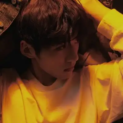 2023最新温柔柔情男生头像
