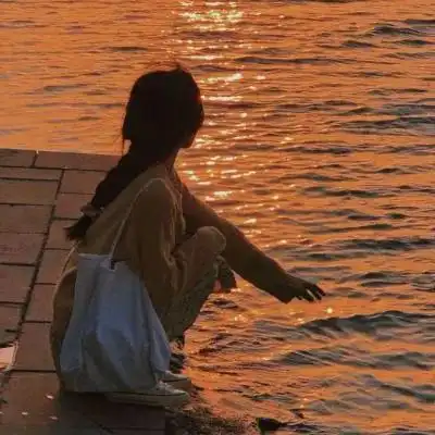 一看就像有十年脑血栓的网名
