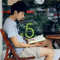男生头像看书的那种微信头像图片大全
