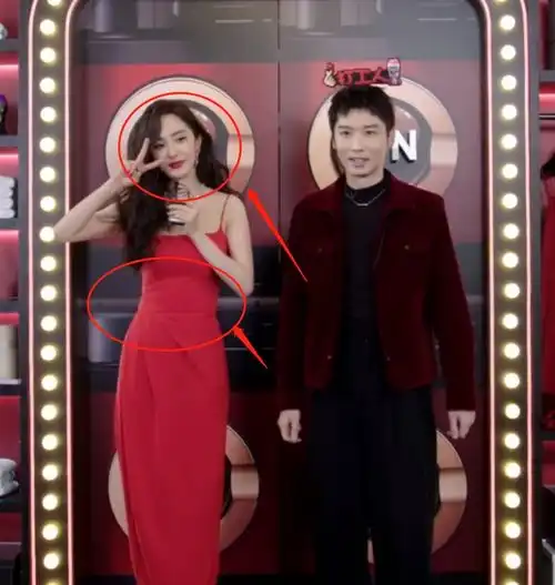 34岁杨幂穿红裙直播,身姿撩人风情万种,无美颜镜头却暴露真实颜值
