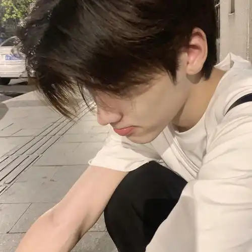 crybear小众男头
