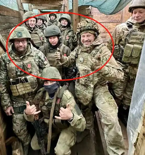 普京真的危险了俄媒曝光1张前线照片士兵都这样了还怎么打
