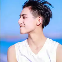 2018年必火的男士发型男生珍藏的发型大全
