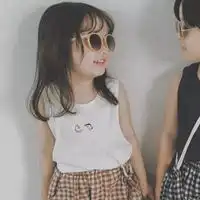 欧美小孩子情侣头像欧美小男孩小女孩情头一男一女
