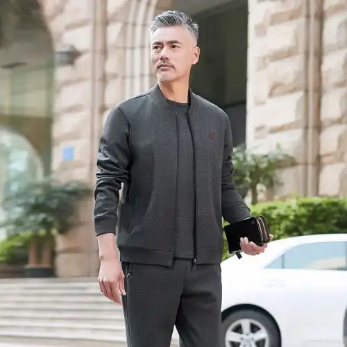 洋湖轩榭中老年运动套装男春秋季大码三件套爸爸休闲卫衣套装男士运动衣服
