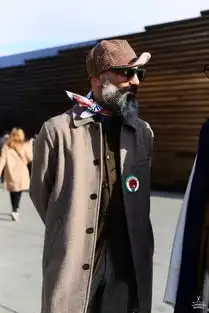 小奶狗不如老腊肉,有味道的西装男
