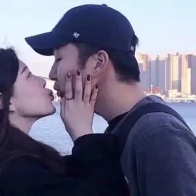 低糖甜丧情头得不到也很好,这样就不会怕失去
