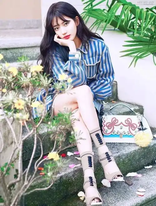 卷发像大妈,直发显年轻朋友,女神卷了解一下

