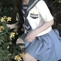 头像女生霸气冷酷jk穿jk手机遮脸女生霸气头像
