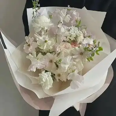 2023最新鲜艳花束风景头像
