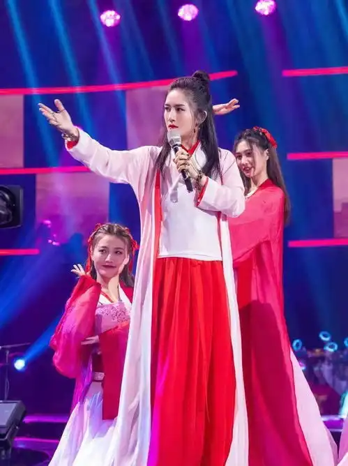 谢娜扮上紫霞仙子似少女,比朱茵版更有侠气
